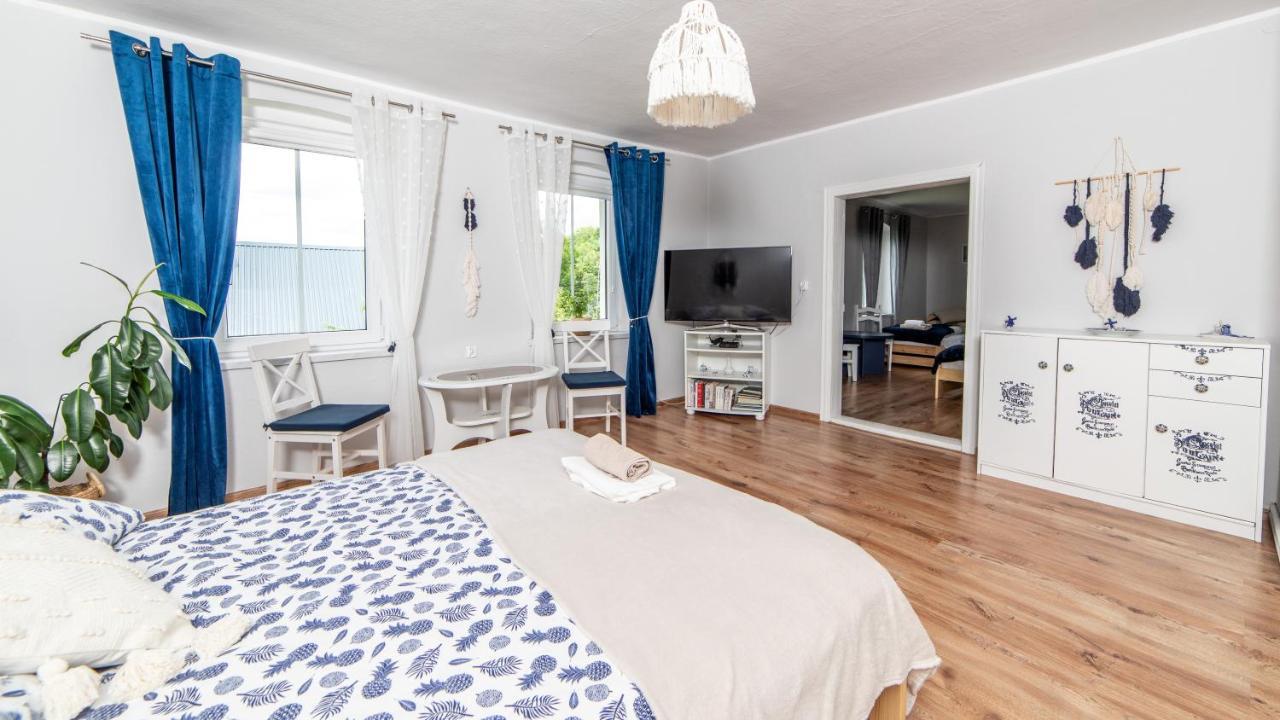 Dom Pod Debem Ferienhaus *